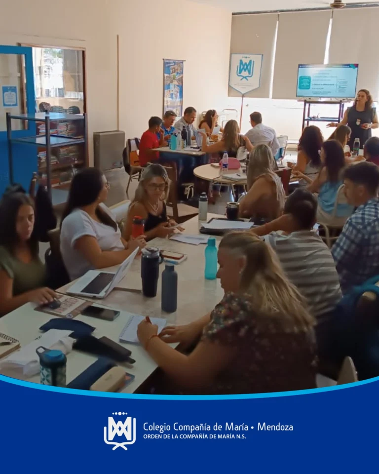 Instagram post from ciamariamendoza. This post is in position 4.