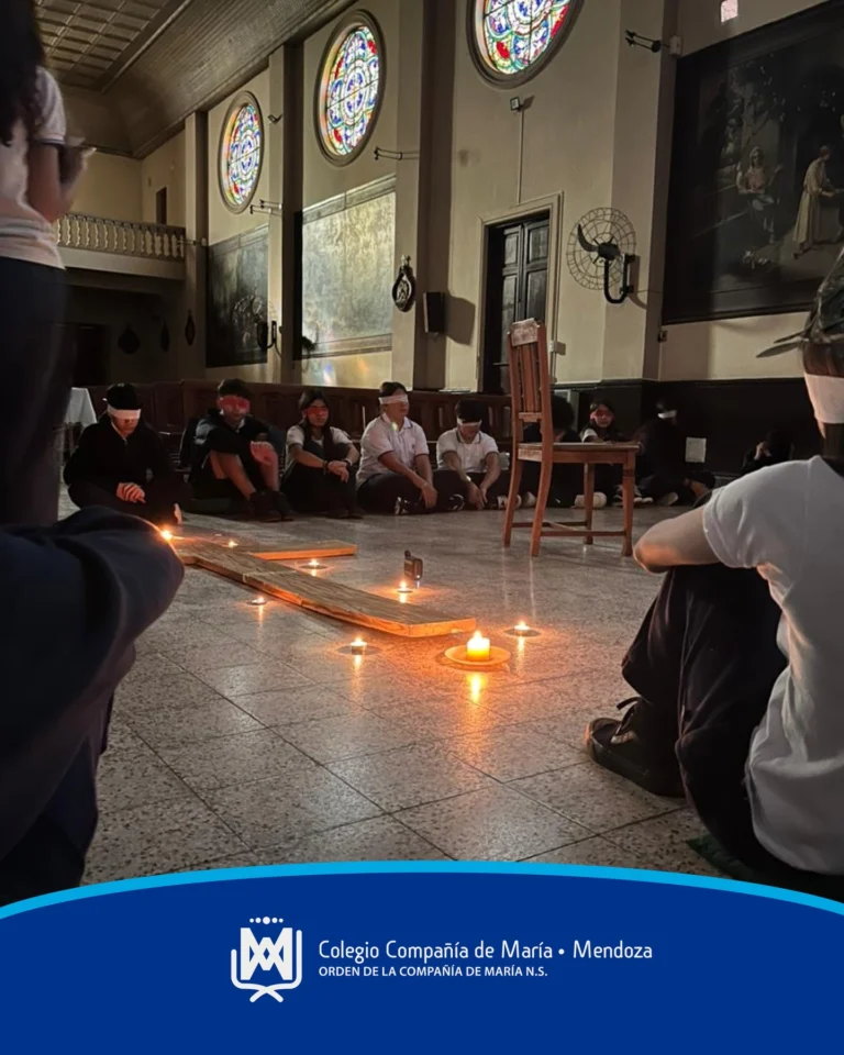 Instagram post from ciamariamendoza. This post is in position 7.