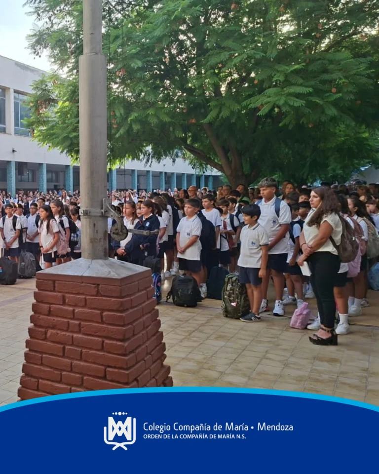 Instagram post from ciamariamendoza. This post is in position 1.