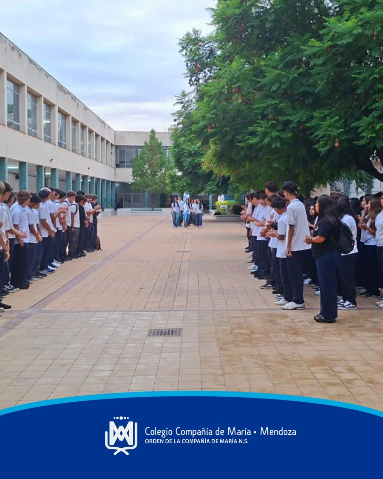 Instagram post from ciamariamendoza. This post is in position 2.