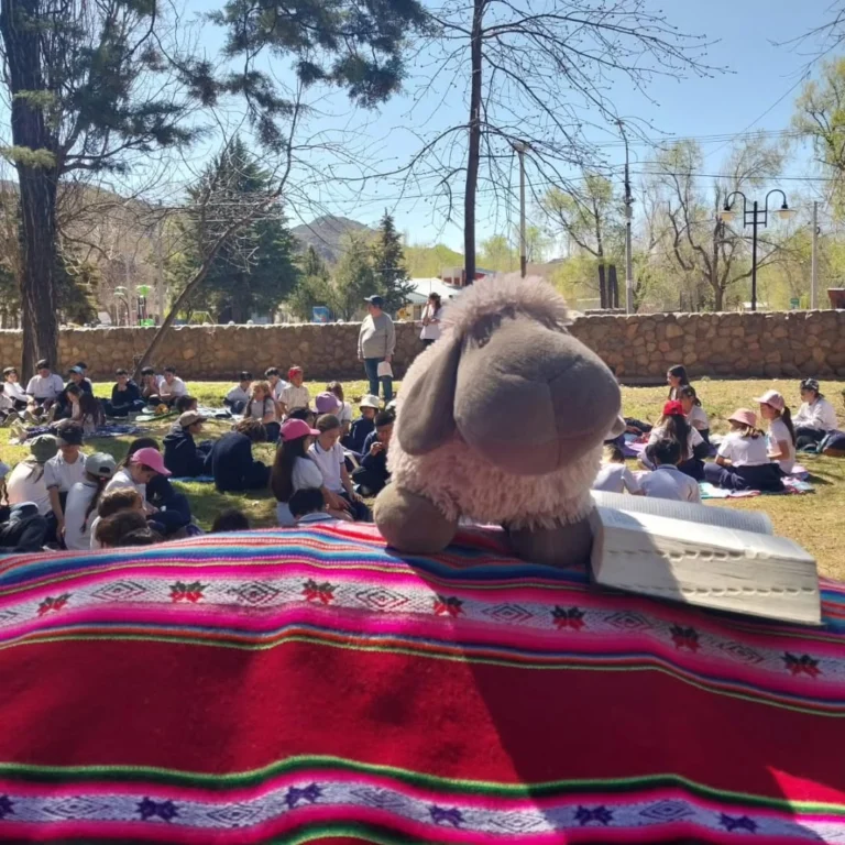 Instagram post from ciamariamendoza. This post is in position 6.