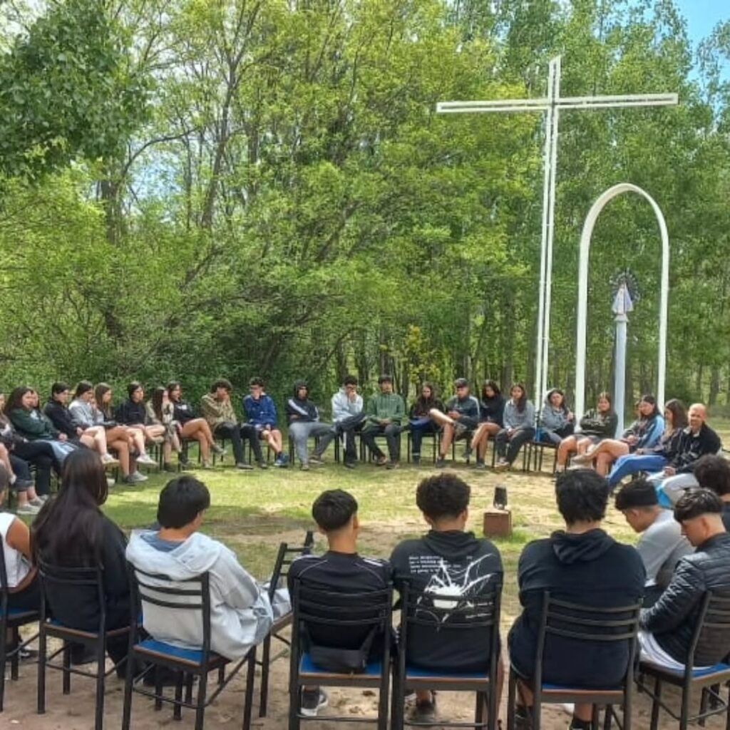 Instagram post from ciamariamendoza. This post is in position 2.