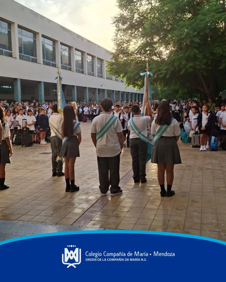 Instagram post from ciamariamendoza. This post is in position 2.