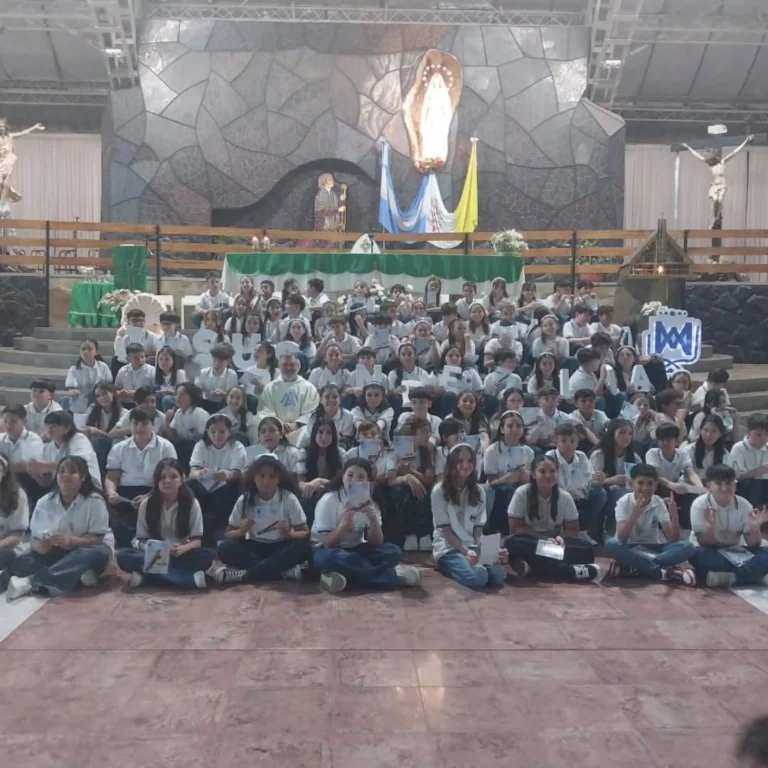 Instagram post from ciamariamendoza. This post is in position 0.